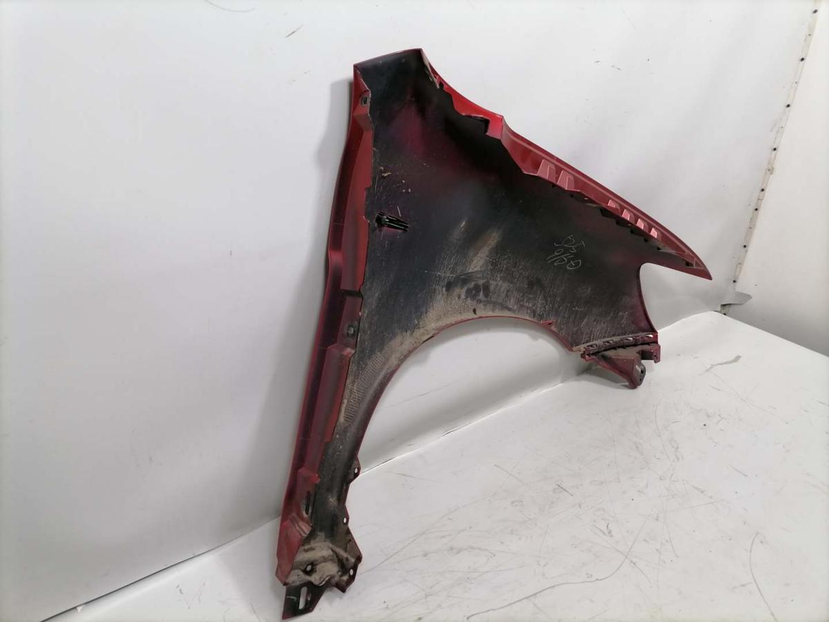 Mitsubishi ASX original Kotfl&uuml;gel vorn links P26A Karminrot Bj.2011